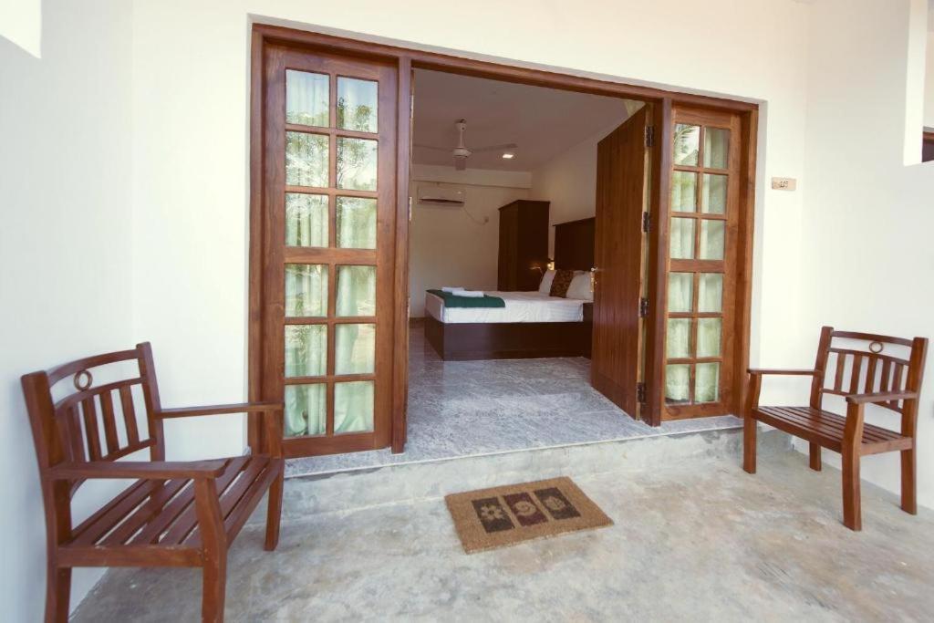 Sundaras & 4* Dambulla